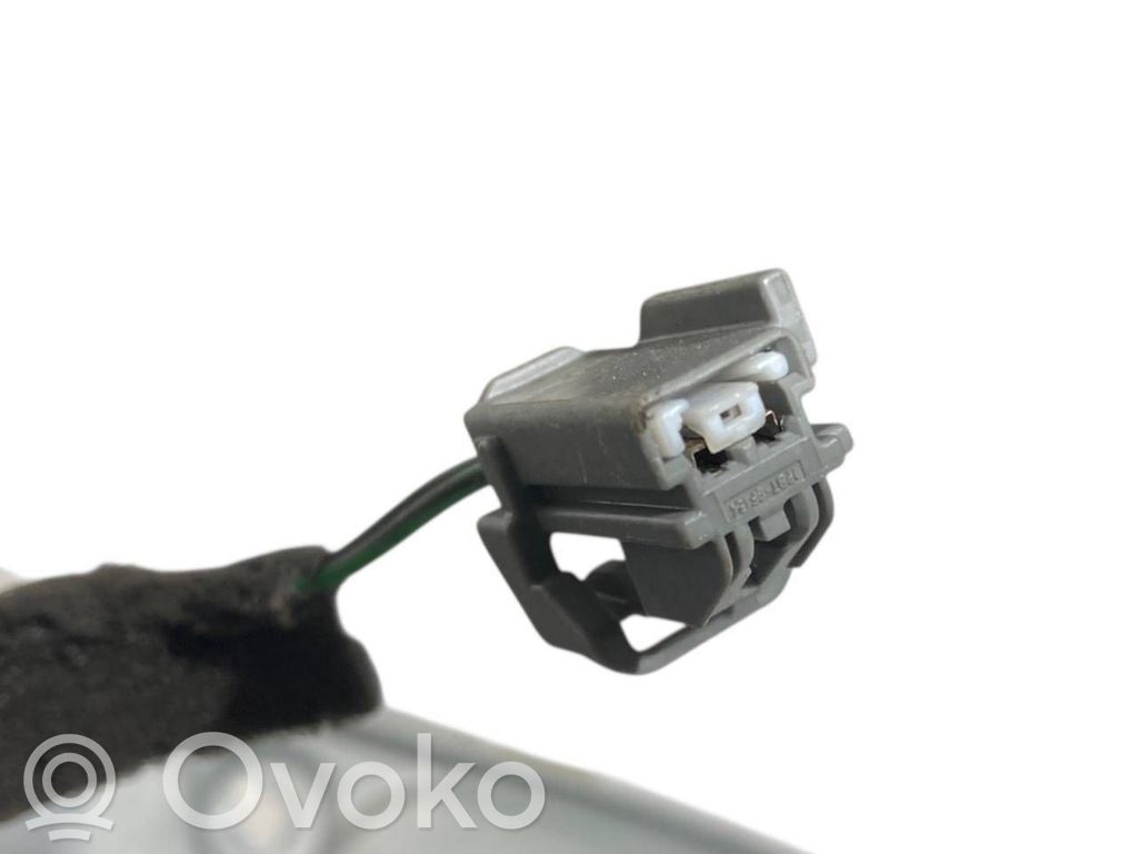 Priekšpusē elektriskā loga pacelšanas mehānisma komplekts