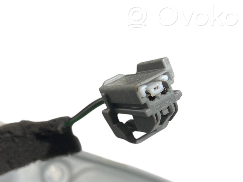 Priekšpusē elektriskā loga pacelšanas mehānisma komplekts