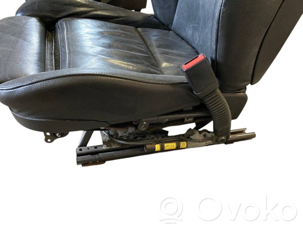 Комплект сидений