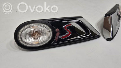 Spārna pagrieziena lukturis