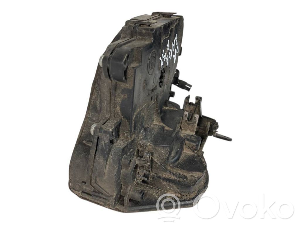 Передний замок