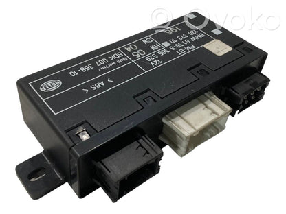 Durvju vadības bloks