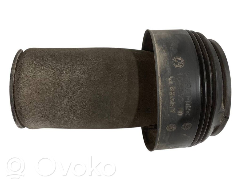 Aizmugurē gaisa spilvens