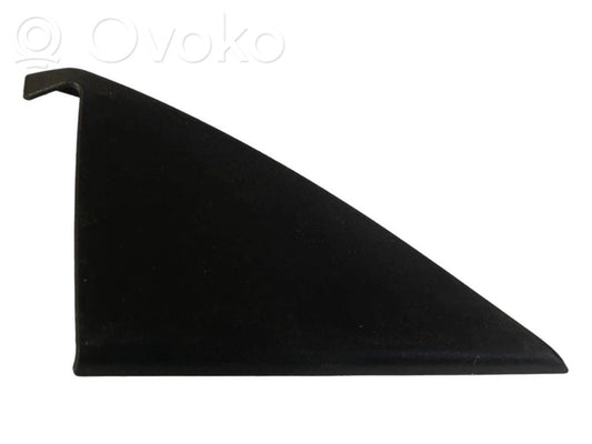 Cita veida priekšpusē durvju dekoratīvās apdares detaļa