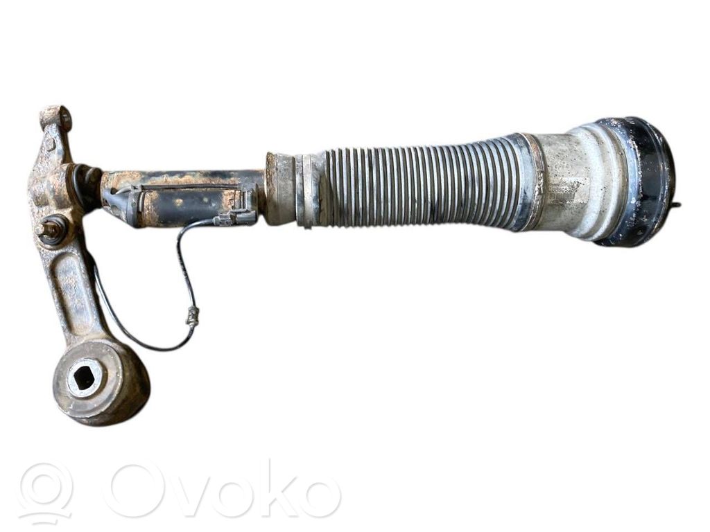 Priekšpusē gaisa amortizators ( pneimatiskā balstiekārta)