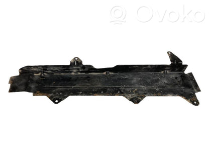 Cita veida dzinēja nodalījuma detaļa