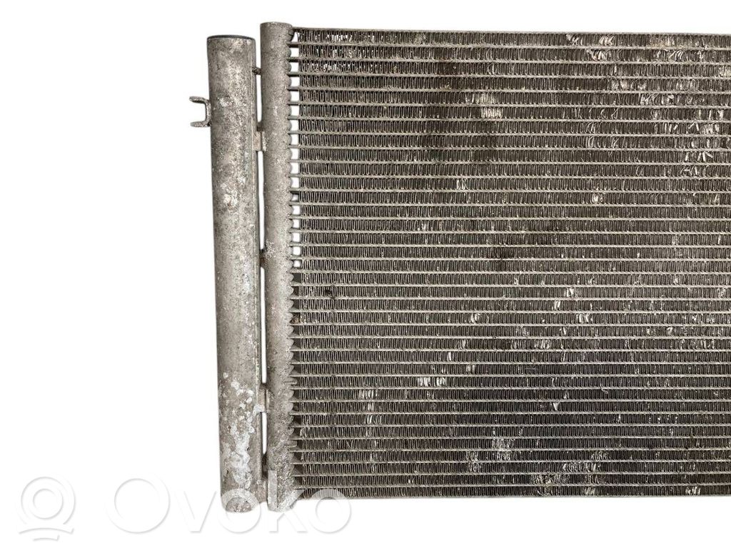 Gaisa kondicioniera dzeses radiators
