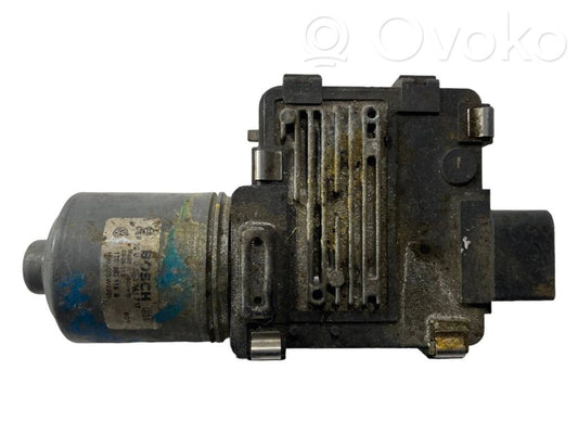 Stikla tīrītāja motoriņš