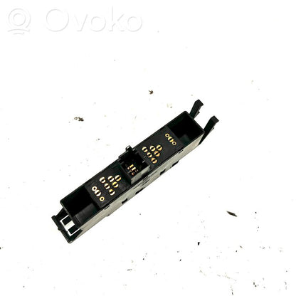 Elektrisko logu slēdzis