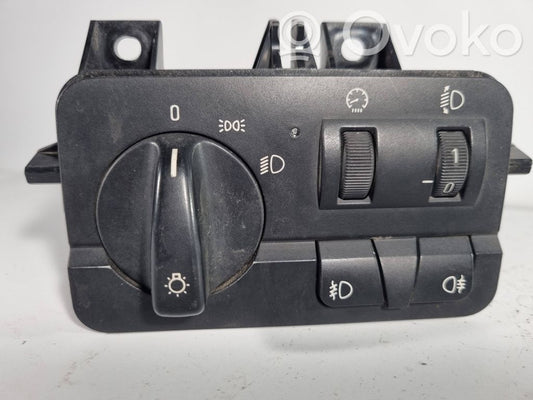 Headlight switch