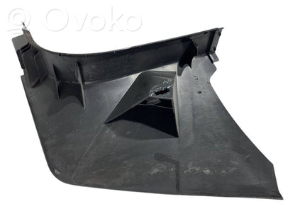 Kāju zonas sānu dekoratīvā apdare