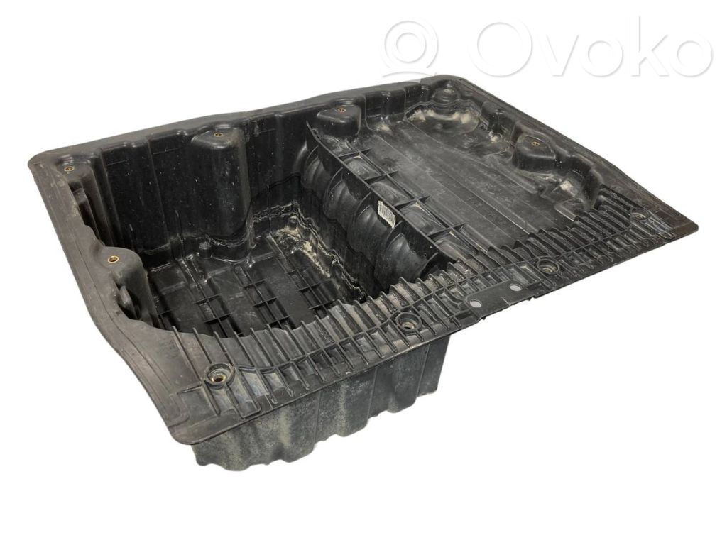 Trunk storage compartment