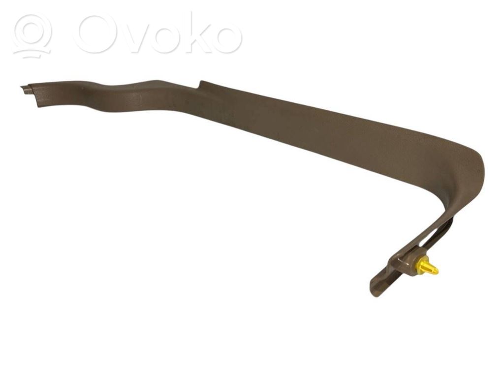 Priekšējā sliekšņa dekoratīvā apdare (iekšējā)