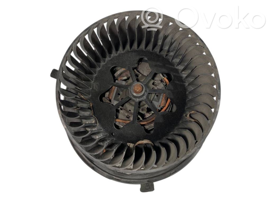 Mazā radiatora ventilators