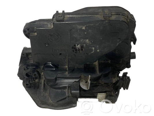 Aizmugurē slēdzene