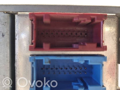 Navigācijas (GPS) vadības bloks