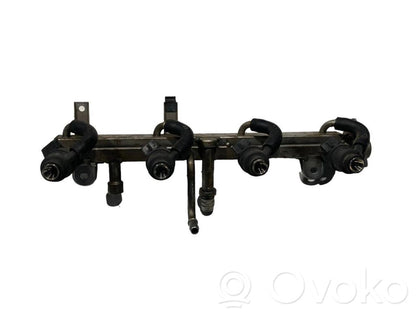 Degvielas iesmidzināšanas sistēmas komplekts