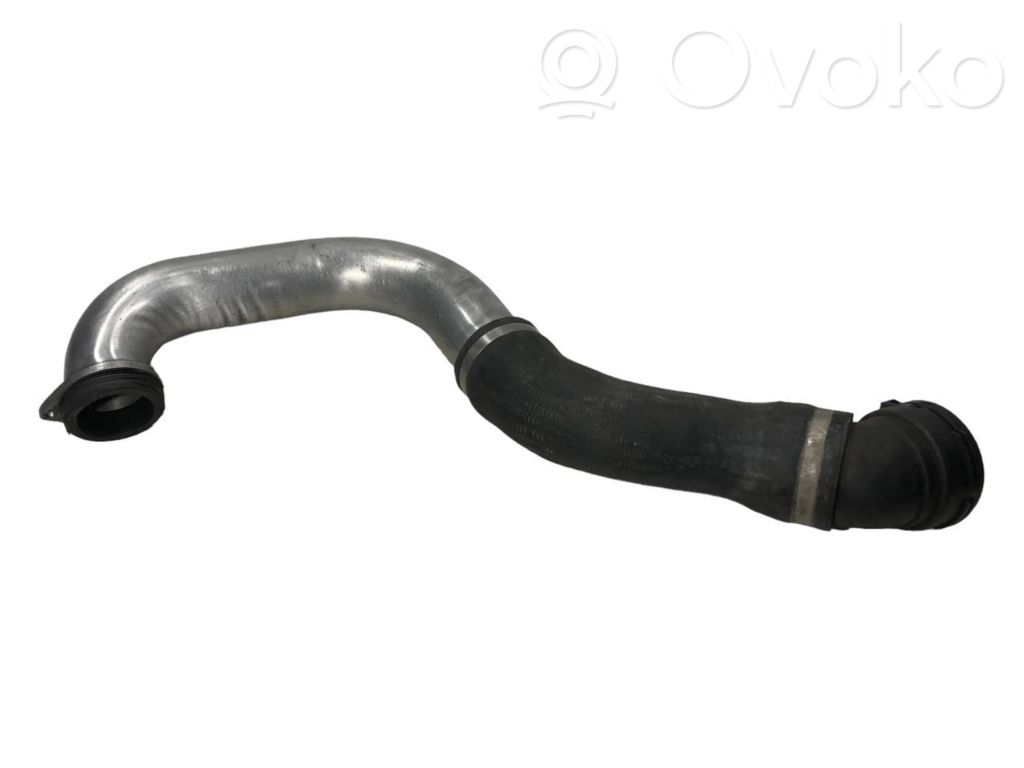 Шланг(и)/труба(ы) интеркулера