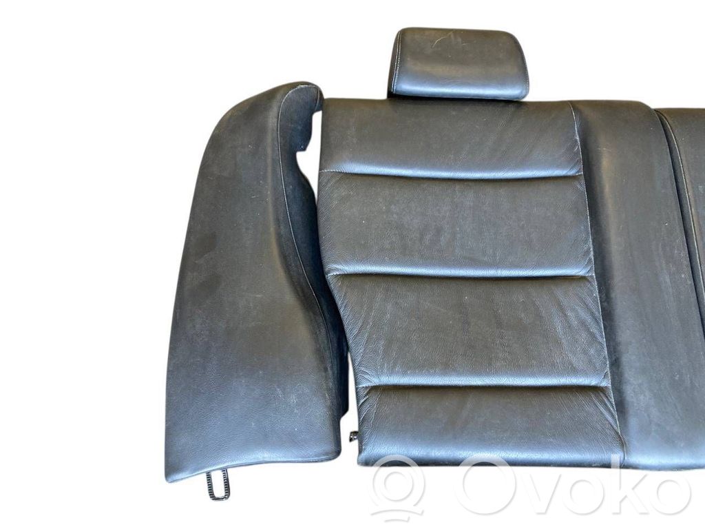 Aizmugurējais sēdeklis