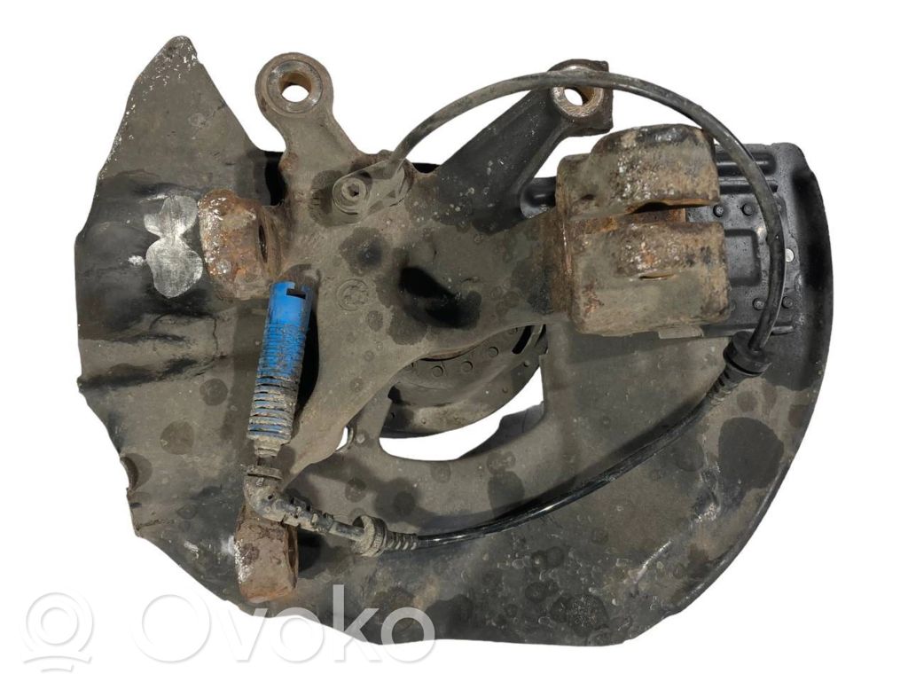 Priekšējā riteņa rumbas vārpstas šarnīrs (stupica, capfa)