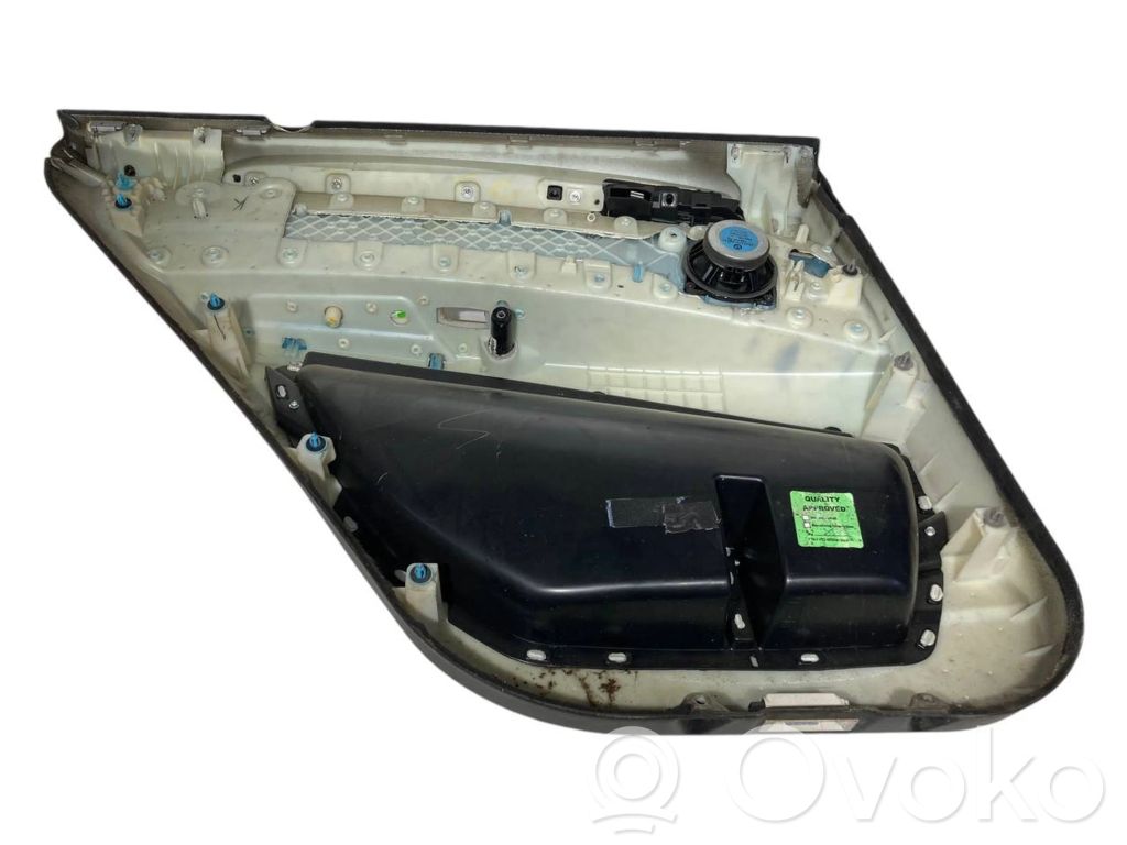 Rear door trim