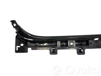 Rear bumper mounting bracket
