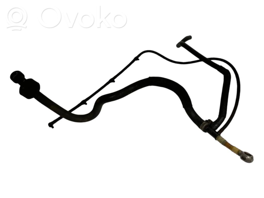 Caurule (-es) / šļūtene (-es)