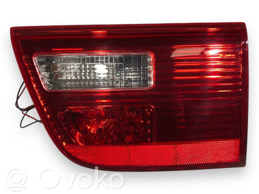 Taillight in the hood