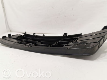 Apakšējais režģis (trīsdaļīgs)