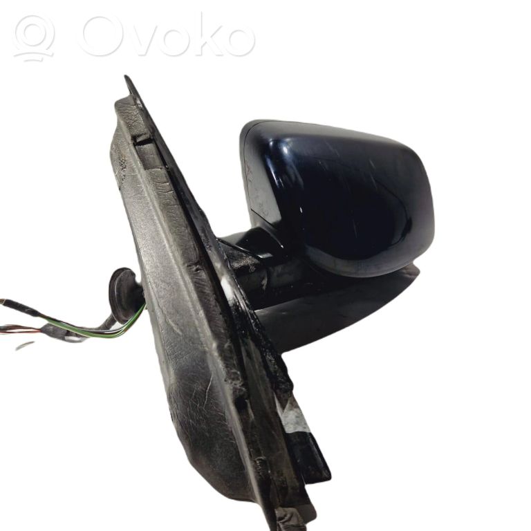 Mirror (electrically controlled)