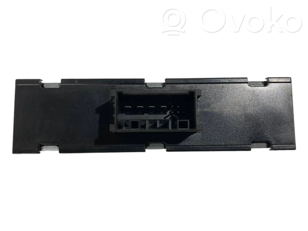 Sprieguma pārveidotājs