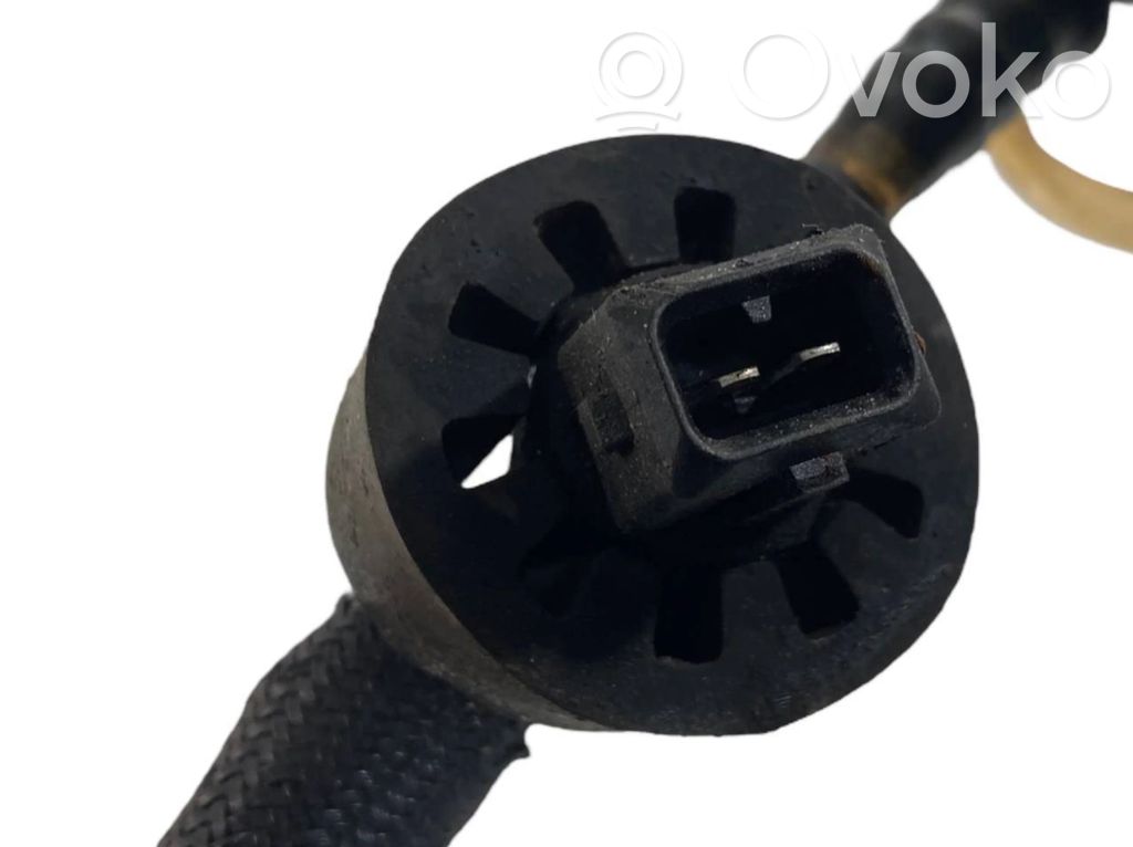 Degvielas atplūdes caurule