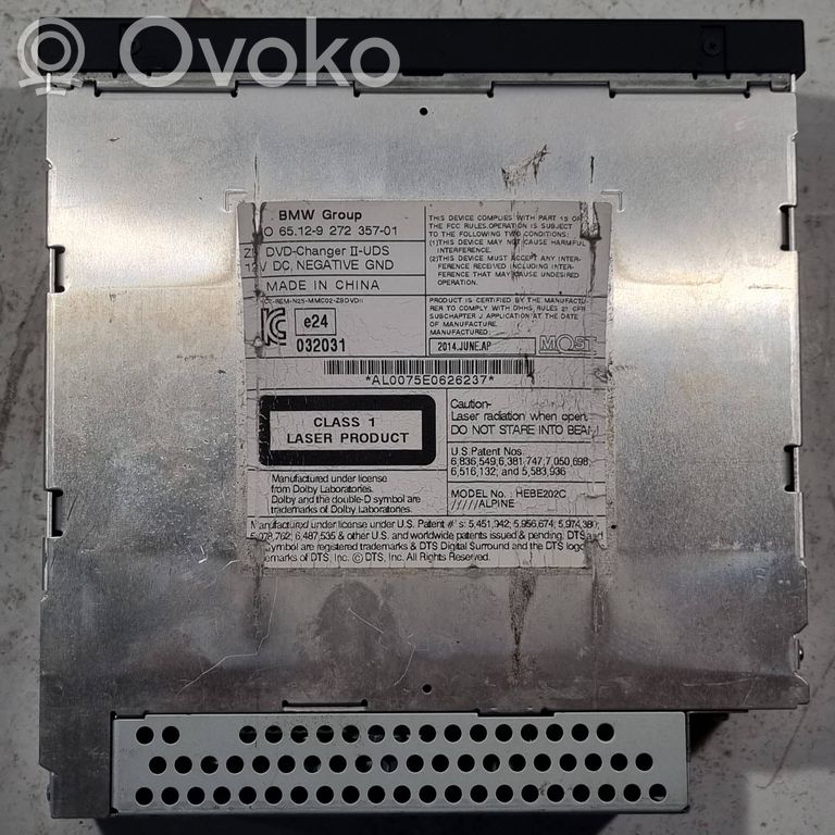 Radio / CD/DVD atskaņotājs / navigācija