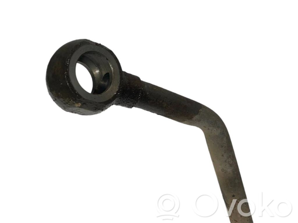 Stūres pastiprinātāja šļūtene (-es) / caurulīte (-es)