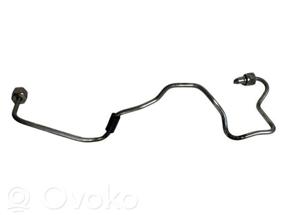 Degvielas caurulīte (-es)