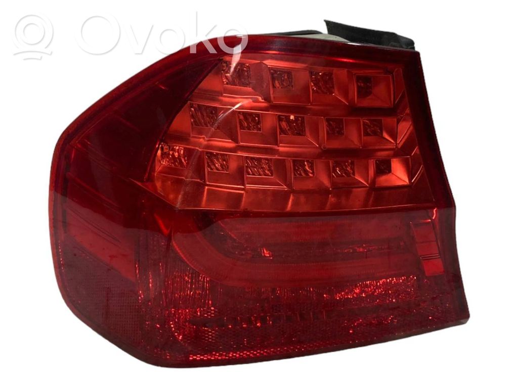 Taillight in the body