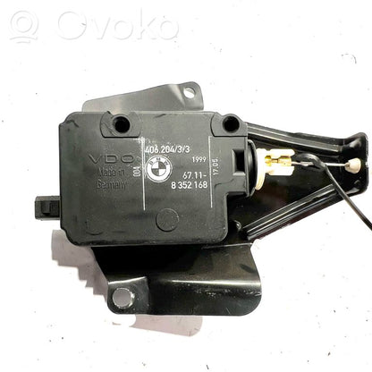 Electric fuel tank lock