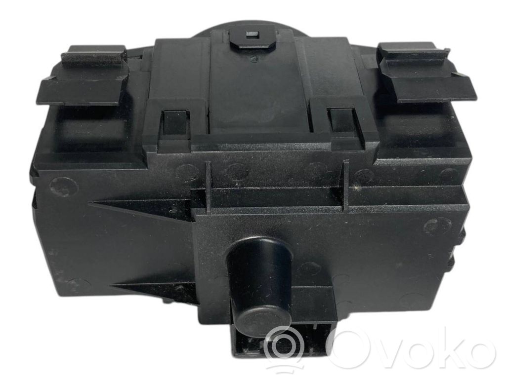 Headlight switch
