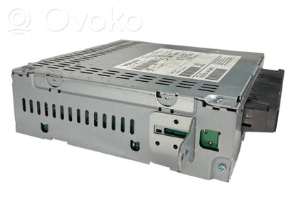 Radio / CD/DVD atskaņotājs / navigācija