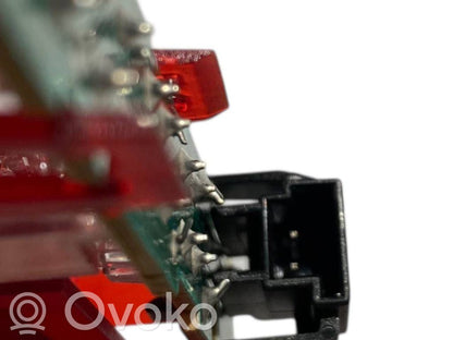 Papildu bremžu signāla lukturis