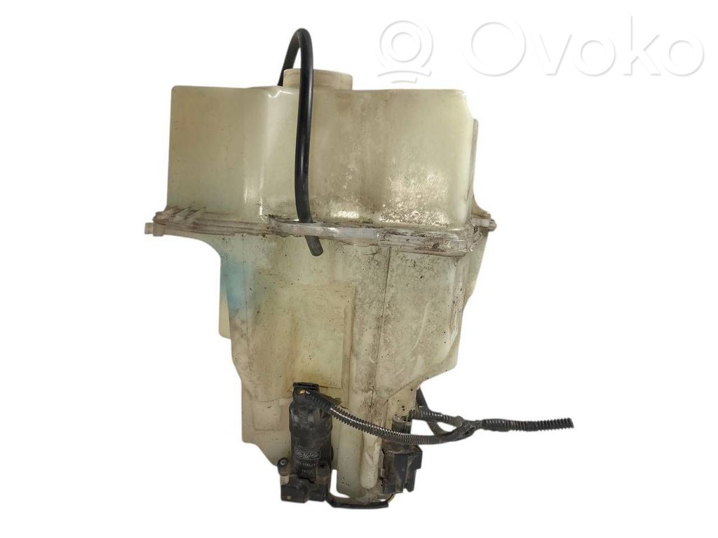 Logu šķidruma tvertne