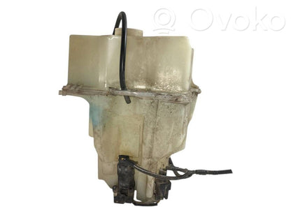 Logu šķidruma tvertne