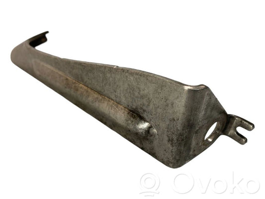 Izpūtēja turētājs