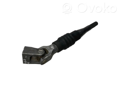 Kardāna / stūres krustsavienojums