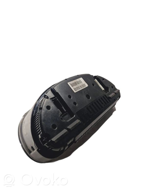 Spidometrs (instrumentu panelī)