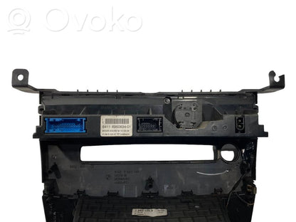 Gaisa kondicioniera / klimata kontroles / salona apsildes vadības bloks (salonā)