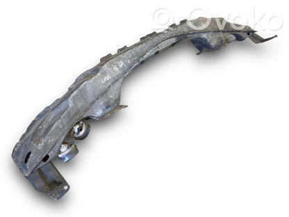 Priekšpusē bampera sija / balka