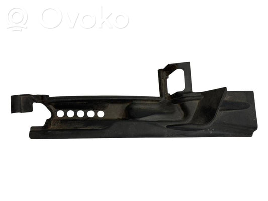 Cita veida dzinēja nodalījuma detaļa