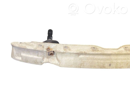 Aizmugurē bampera balka