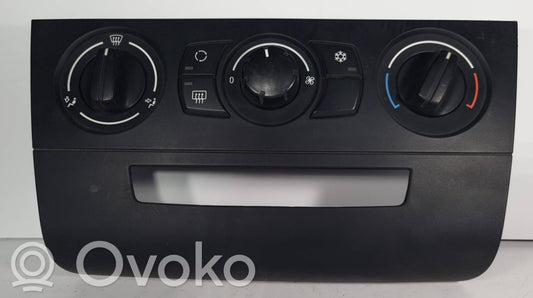 Блок управления кондиционером/климат-контролем/отоплением салона (в салоне)